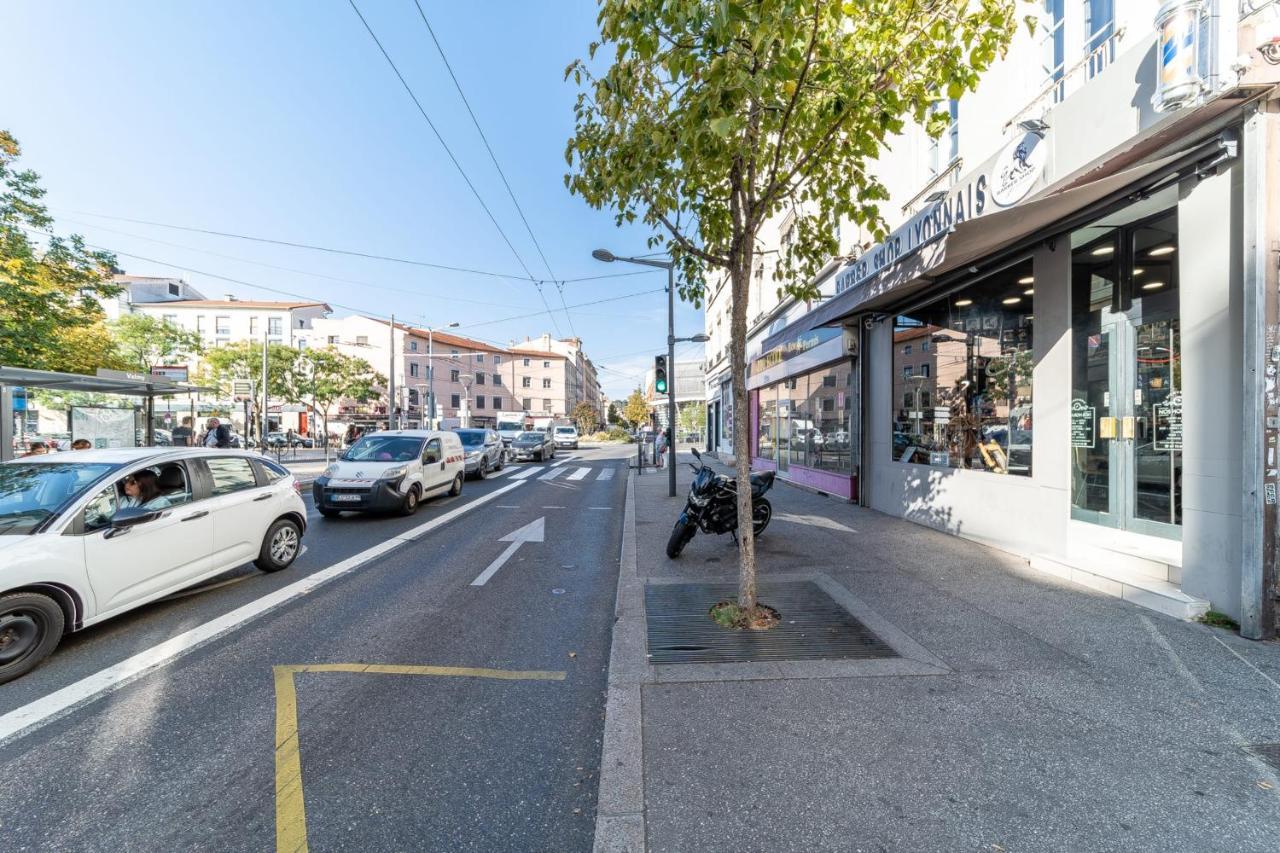 Le Marietton Appartement Cosy A Deux Pas Du Metro Valmy Lyon Luaran gambar